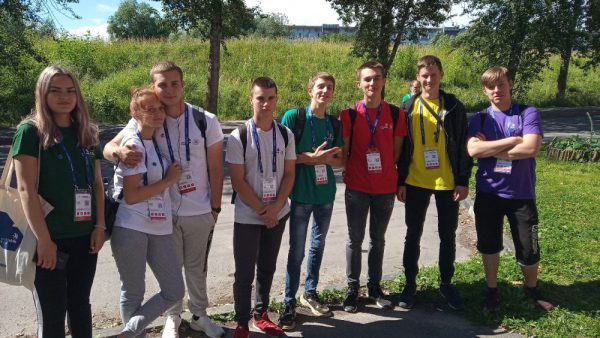 Студенты Валдайского аграрного техникума Студенты Валдайского аграрного техникума