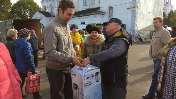 1 место в конкурсе по оформлению торговой палатки 1 место в конкурсе по оформлению торговой палатки